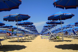 spiaggia-ombrelloni